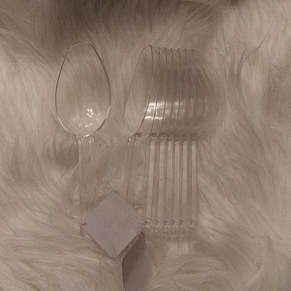 Party essentials - Picture 5 of 7